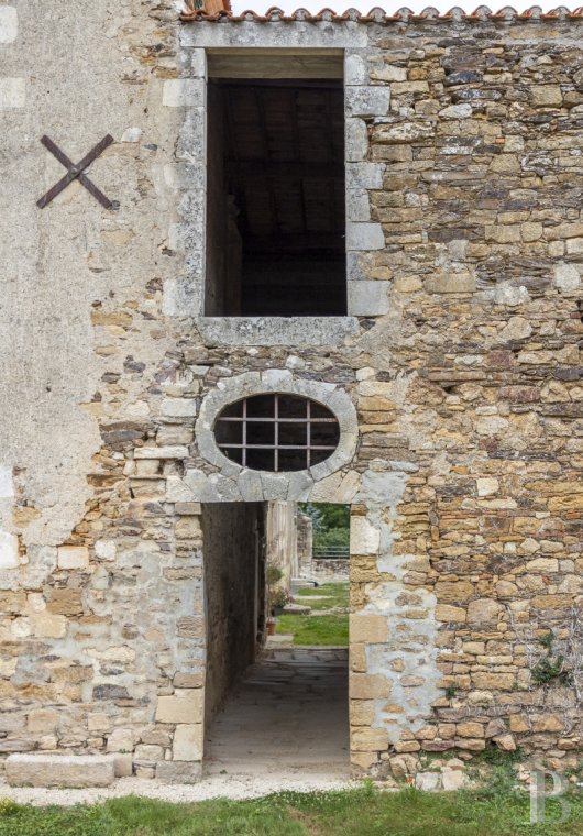 En Vendée, non loin de La Roche-sur-Yon, une ancienne abbaye cistercienne rénovée pour de calmes séjours - photo  n°36
